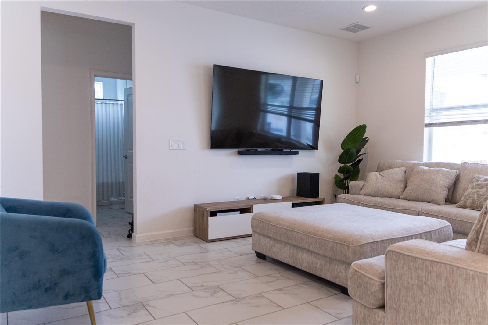 REDBRIDGE SQUARE - Residential Lease