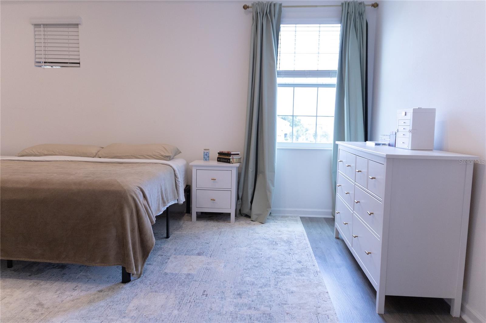 REDBRIDGE SQUARE - Residential Lease