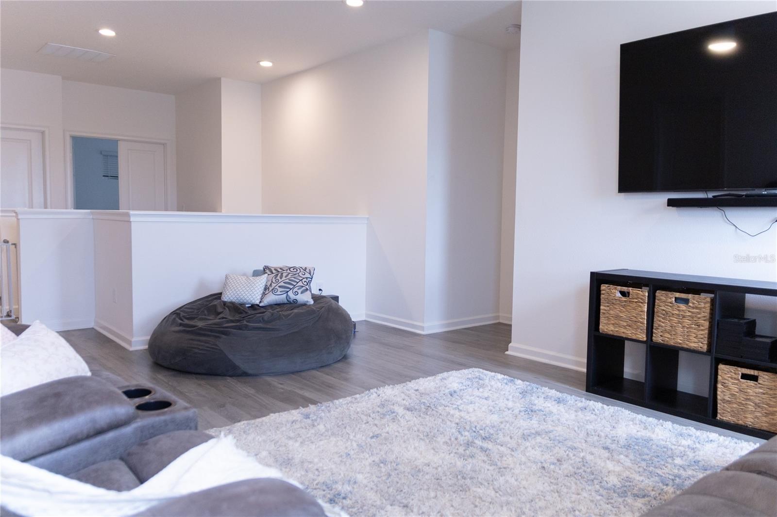 REDBRIDGE SQUARE - Residential Lease