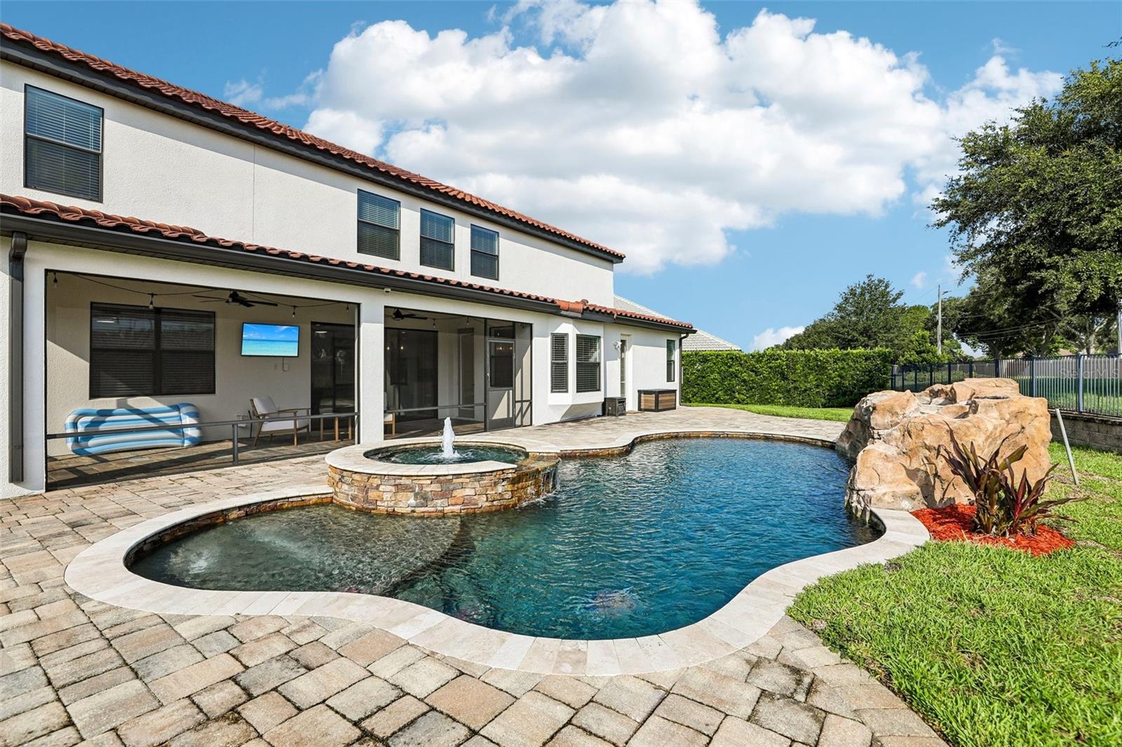 5785 SAYBROOK CIRCLE