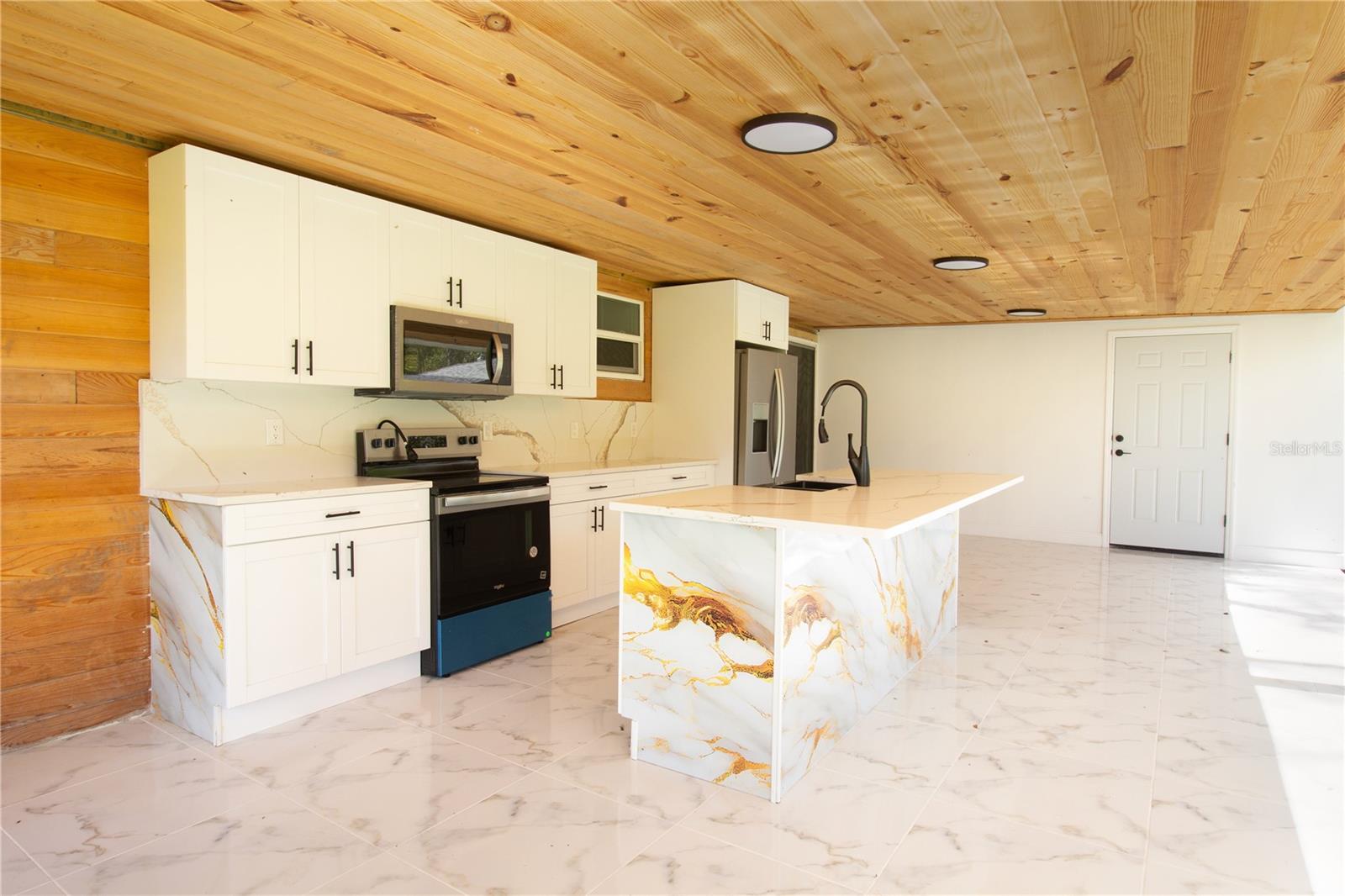 CRYSTAL SPGS COLONY FARMS - Residential