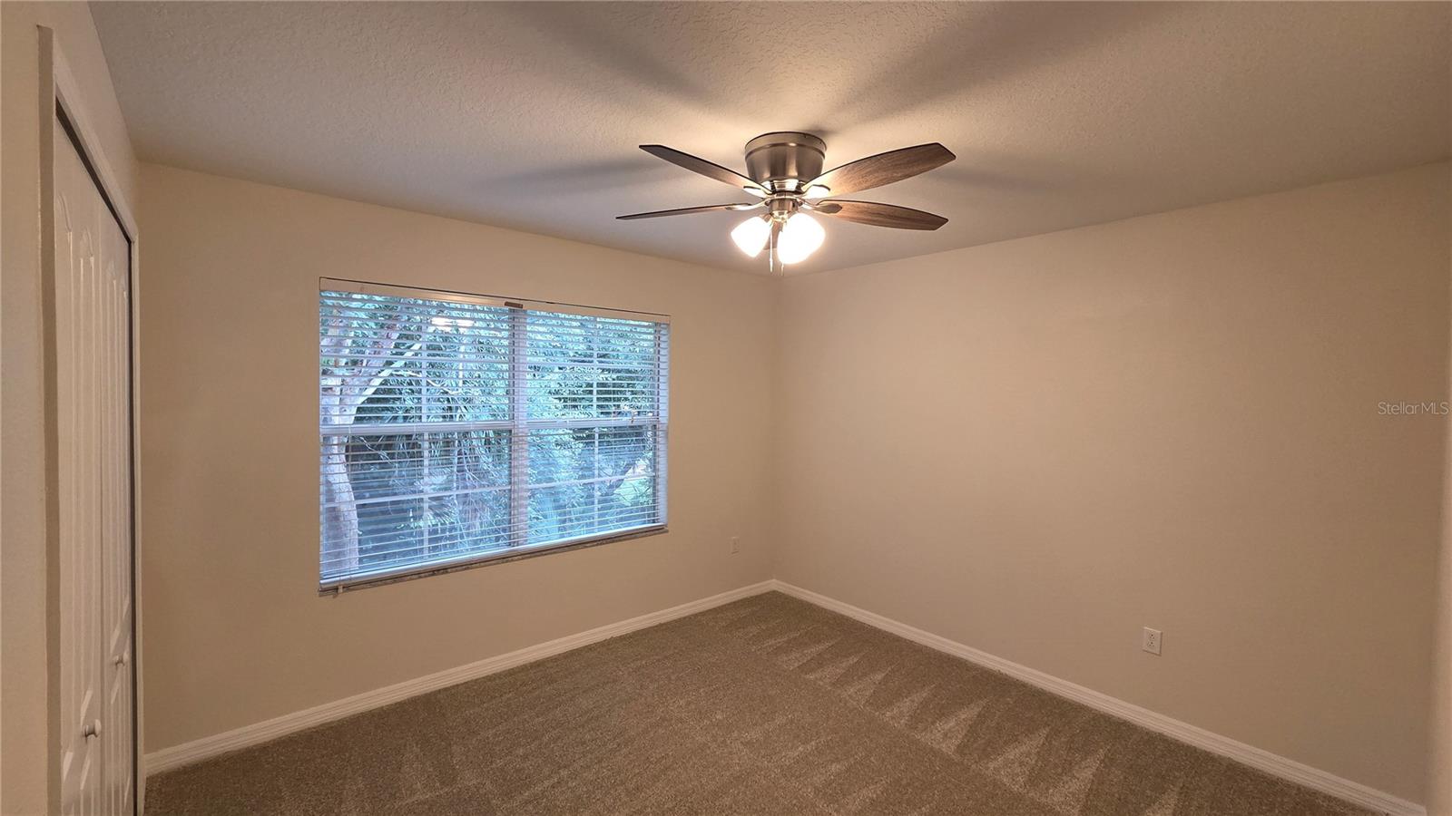 AMBERLEE TWNHMS - Residential