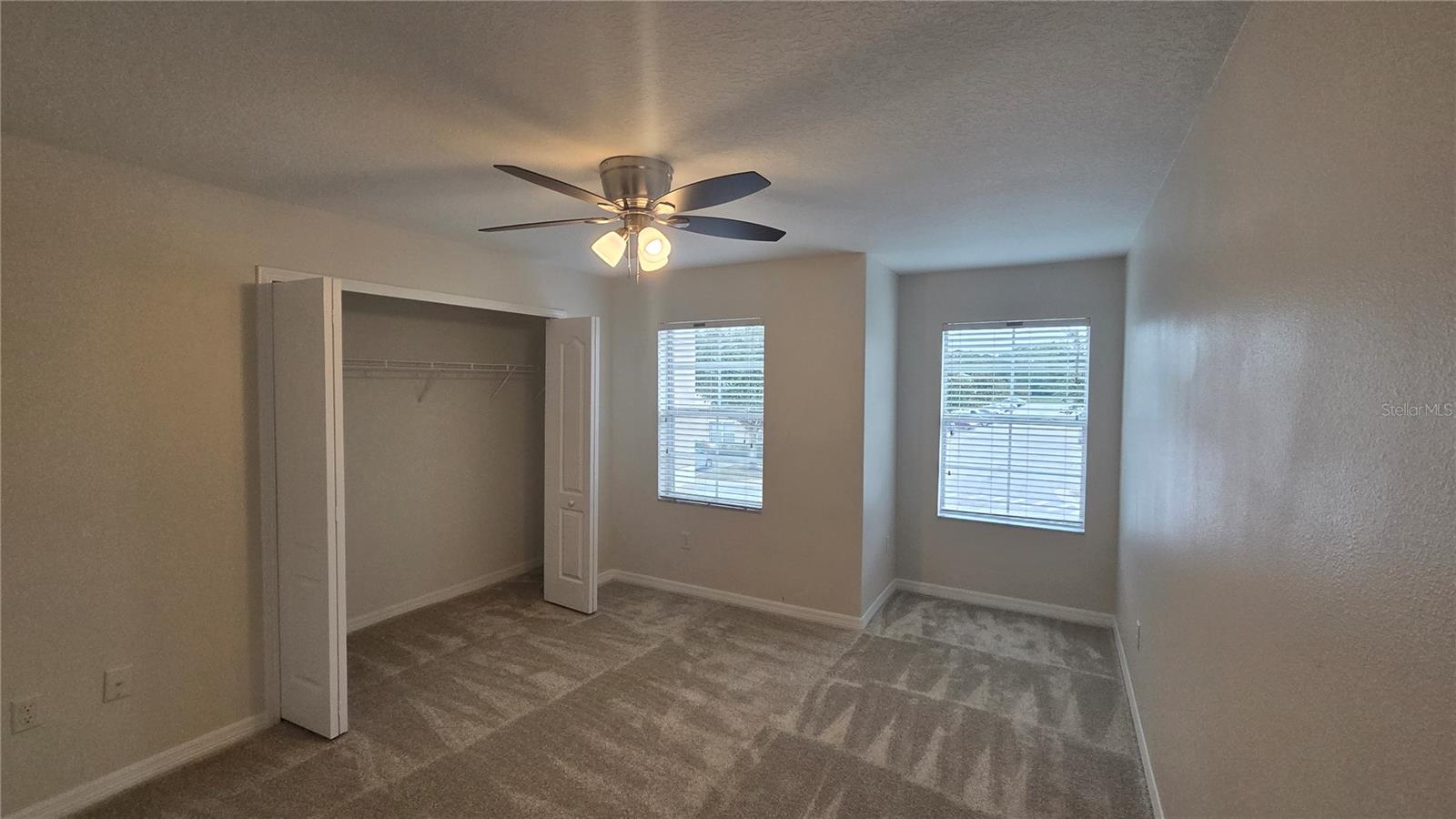 AMBERLEE TWNHMS - Residential