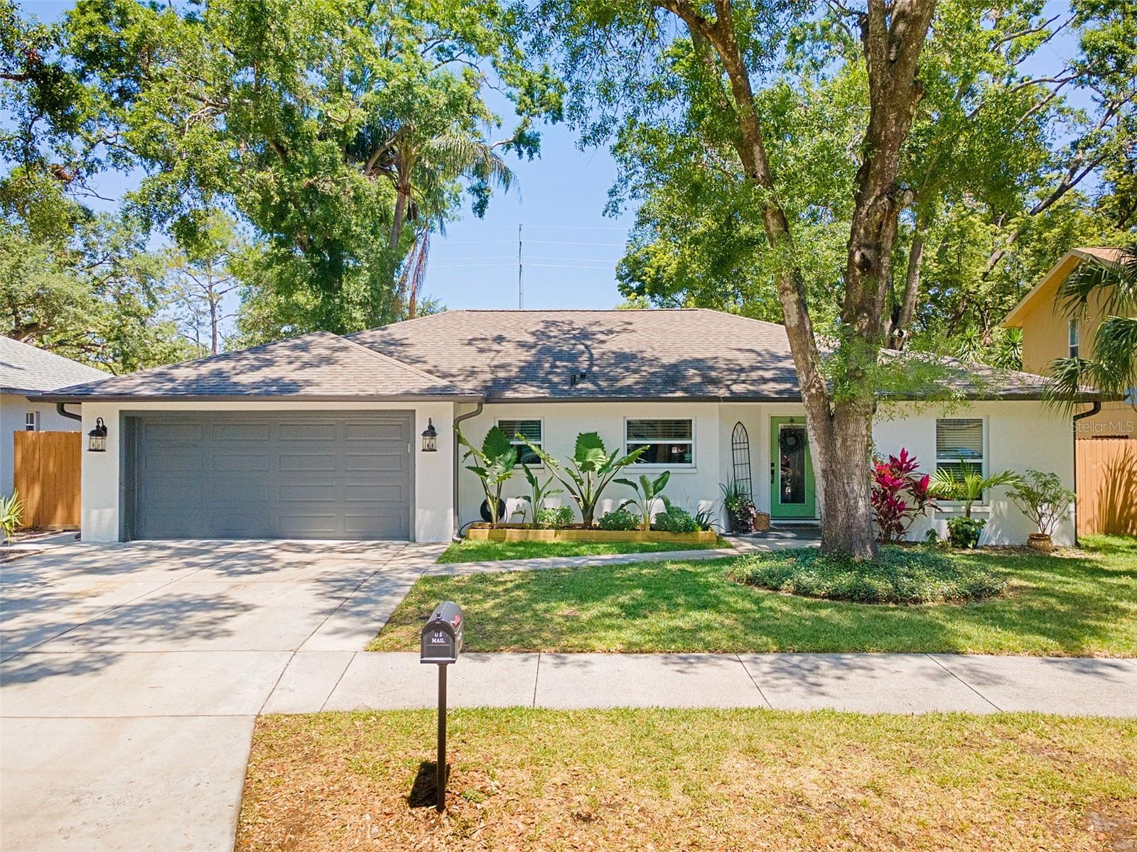 1313 W CARISSA COURT