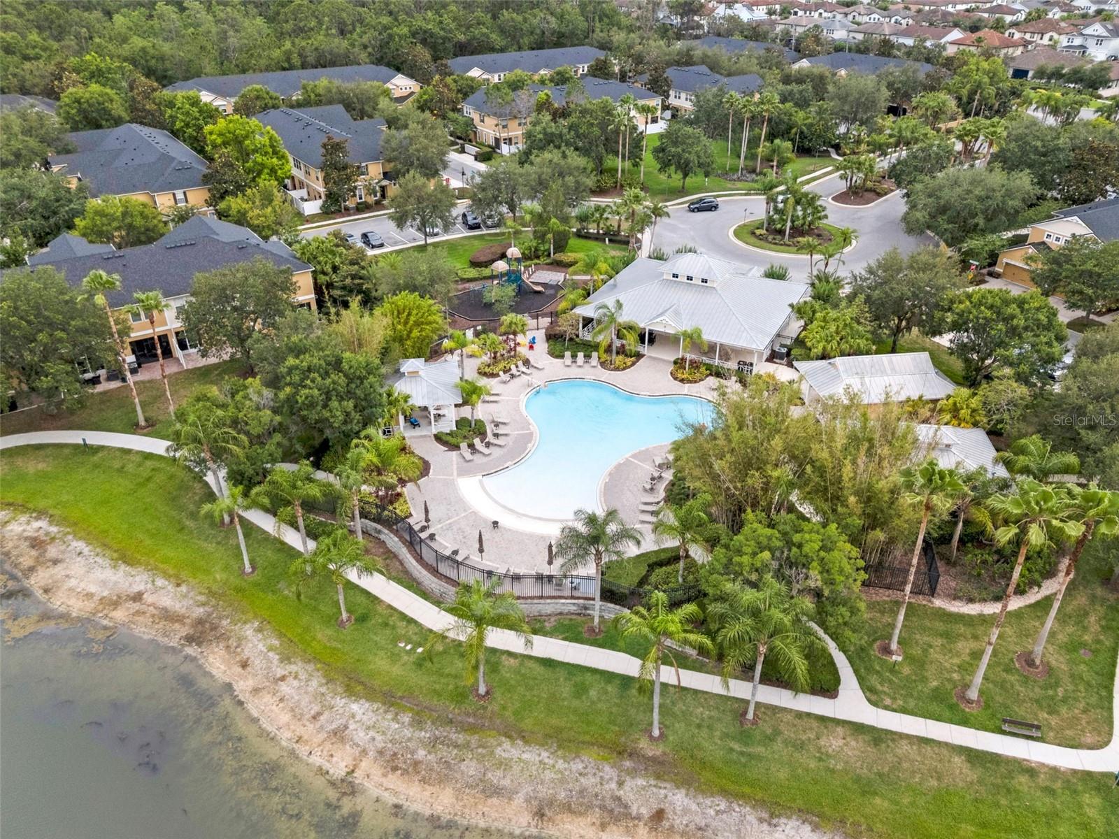 OASIS COVE 1 AT LAKESIDE VILLAGE CONDO PH 1 - Residential