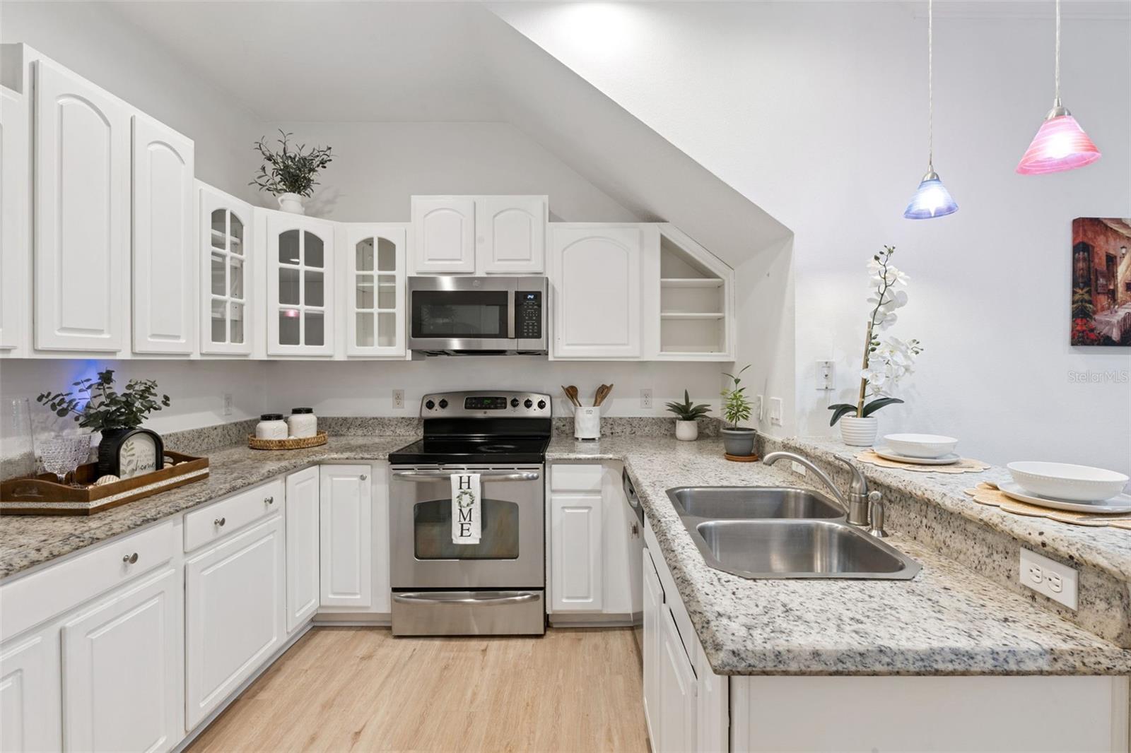 Casas a venda 4 - Jen Dantas 14005 SPARKLING COVE LANE