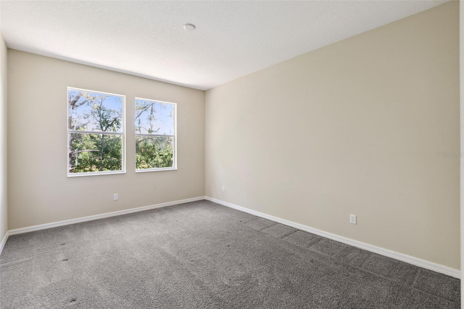 OASIS COVE 1 AT LAKESIDE VILLAGE CONDO PH 1 - Residential