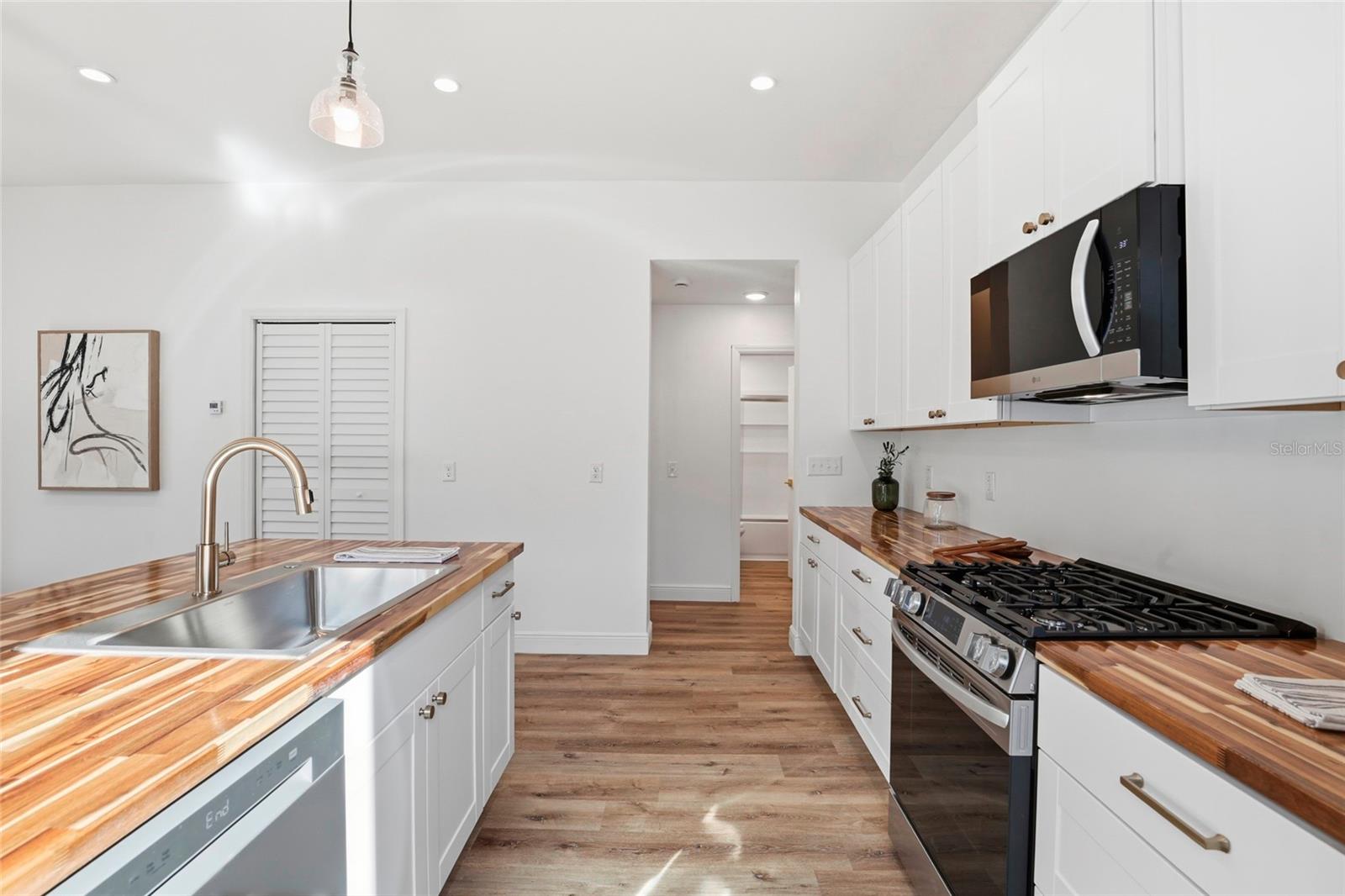 OLD WILLISTON - Residential