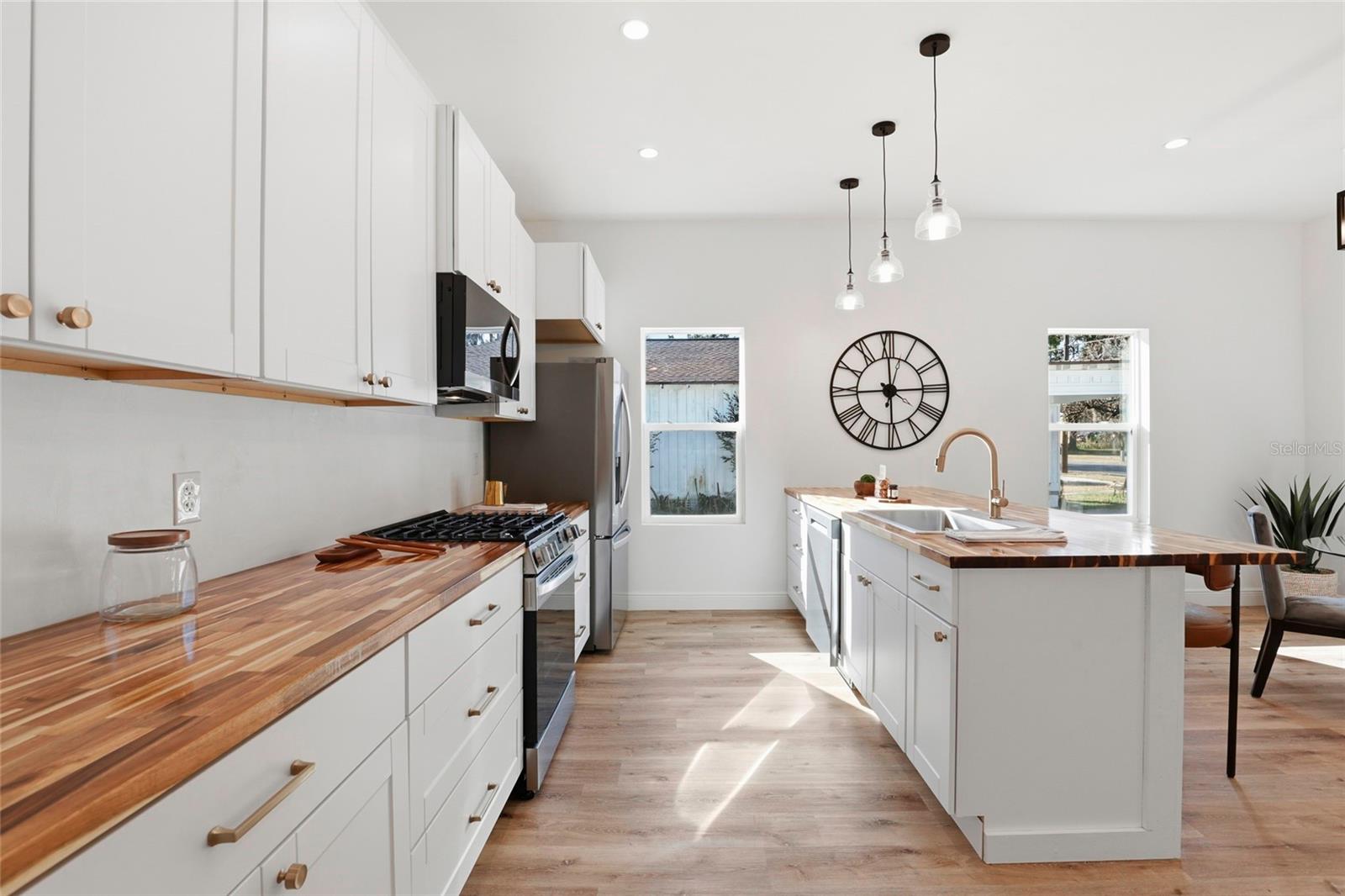 OLD WILLISTON - Residential