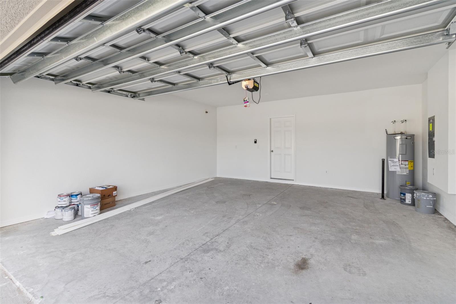 BRADBURY CRK PH I - Residential Lease