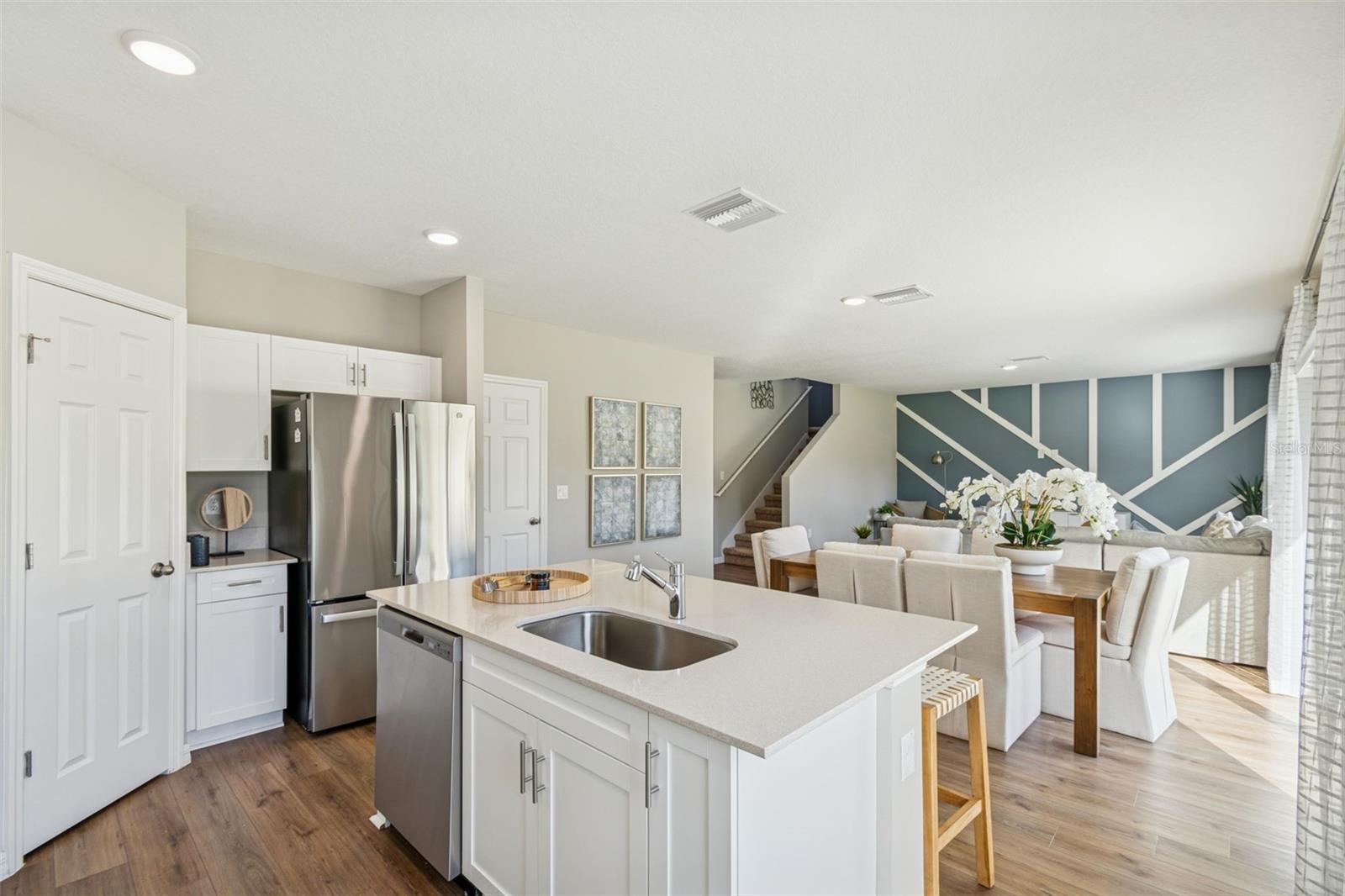 BRADBURY CRK PH I - Residential Lease