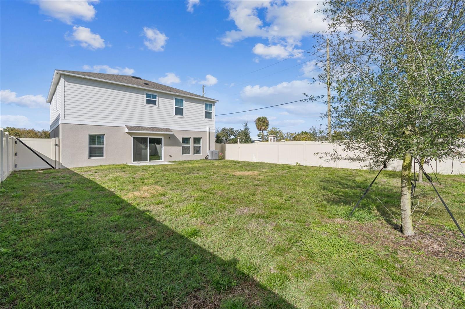 BRADBURY CRK PH I - Residential Lease