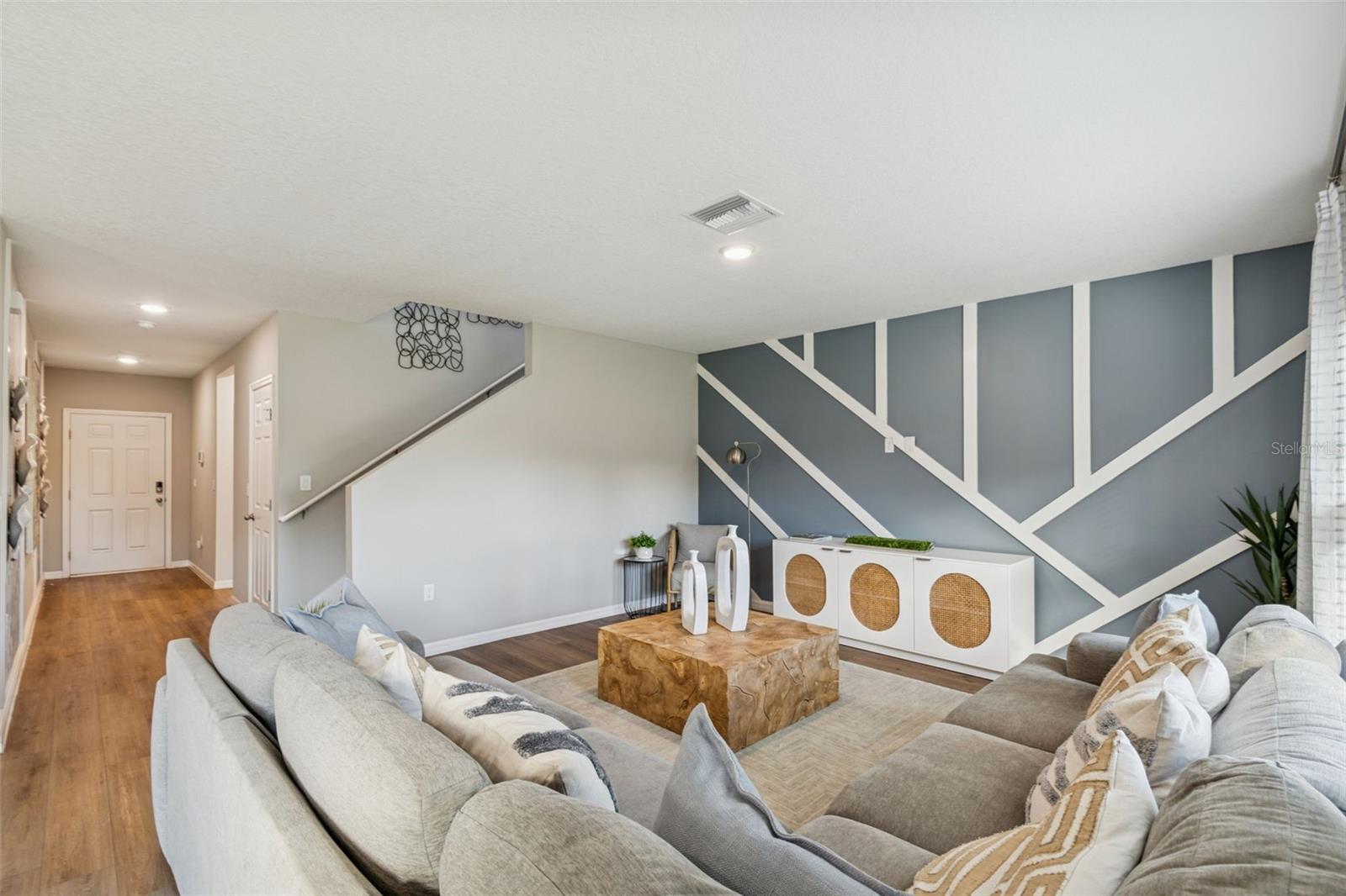 BRADBURY CRK PH I - Residential Lease