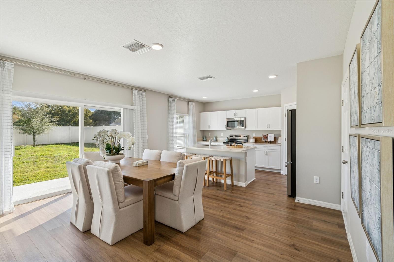 BRADBURY CRK PH I - Residential Lease