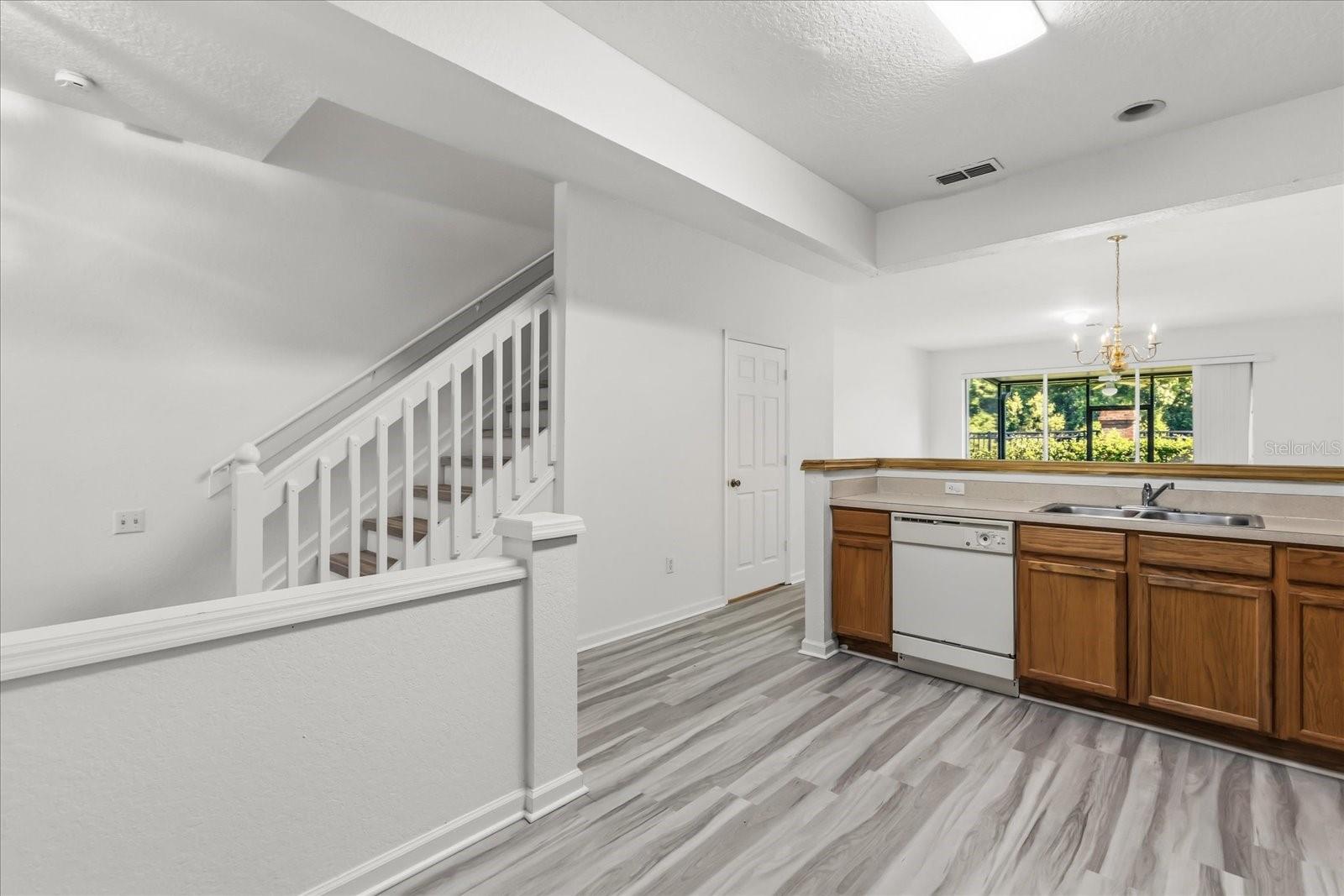 DUNWOODY COMMONS PH 1 - Residential