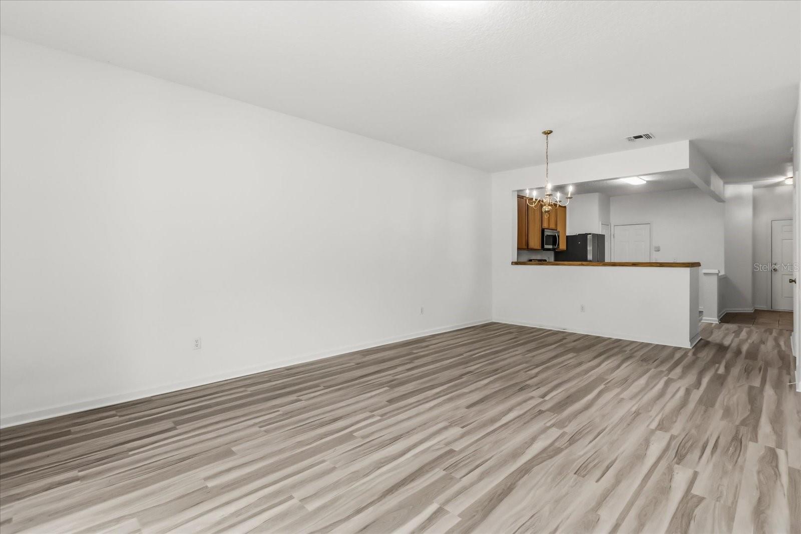 DUNWOODY COMMONS PH 1 - Residential