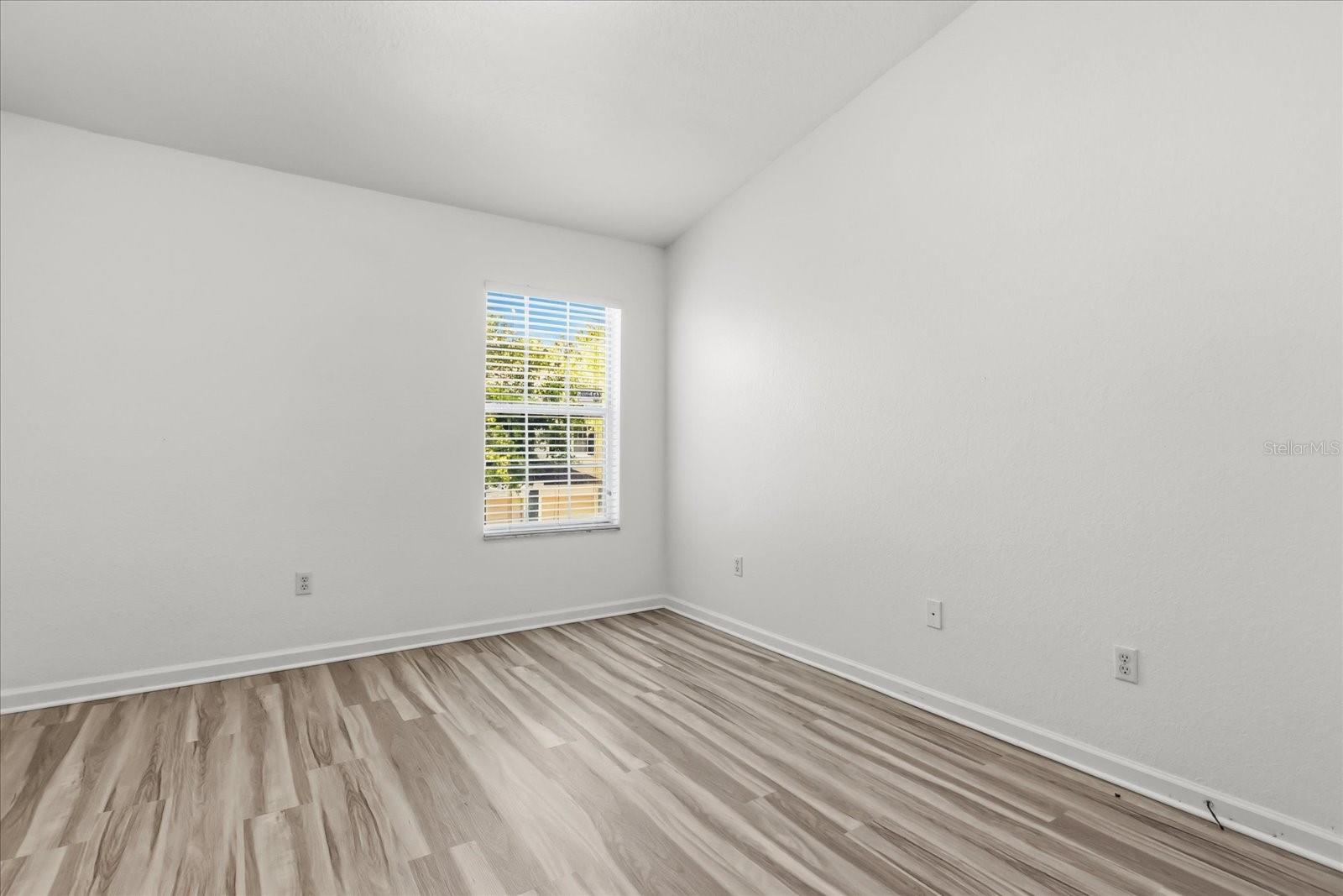 DUNWOODY COMMONS PH 1 - Residential