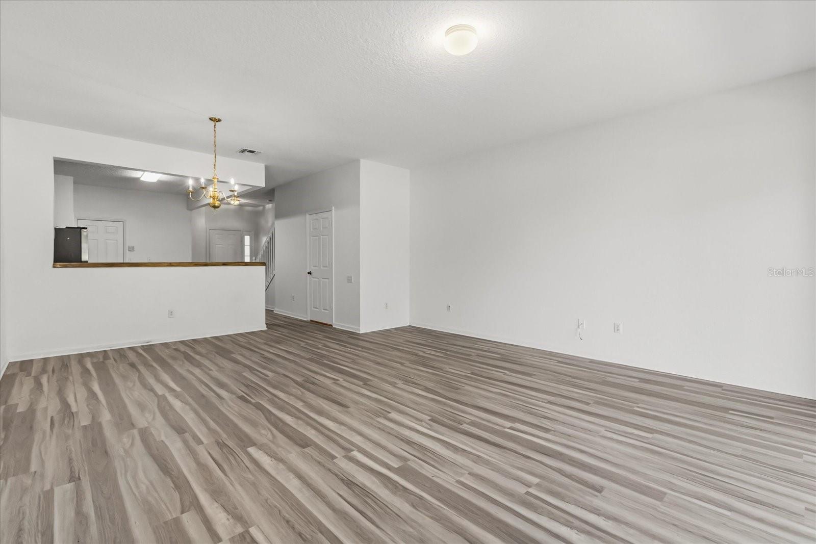 DUNWOODY COMMONS PH 1 - Residential