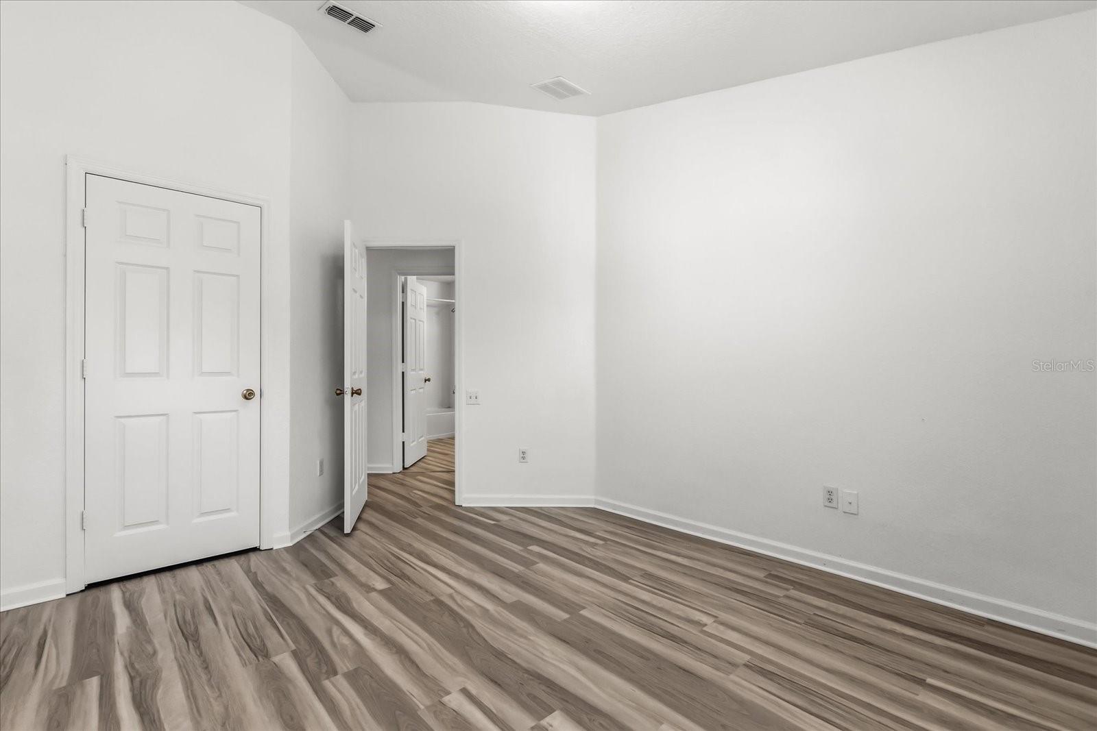 DUNWOODY COMMONS PH 1 - Residential