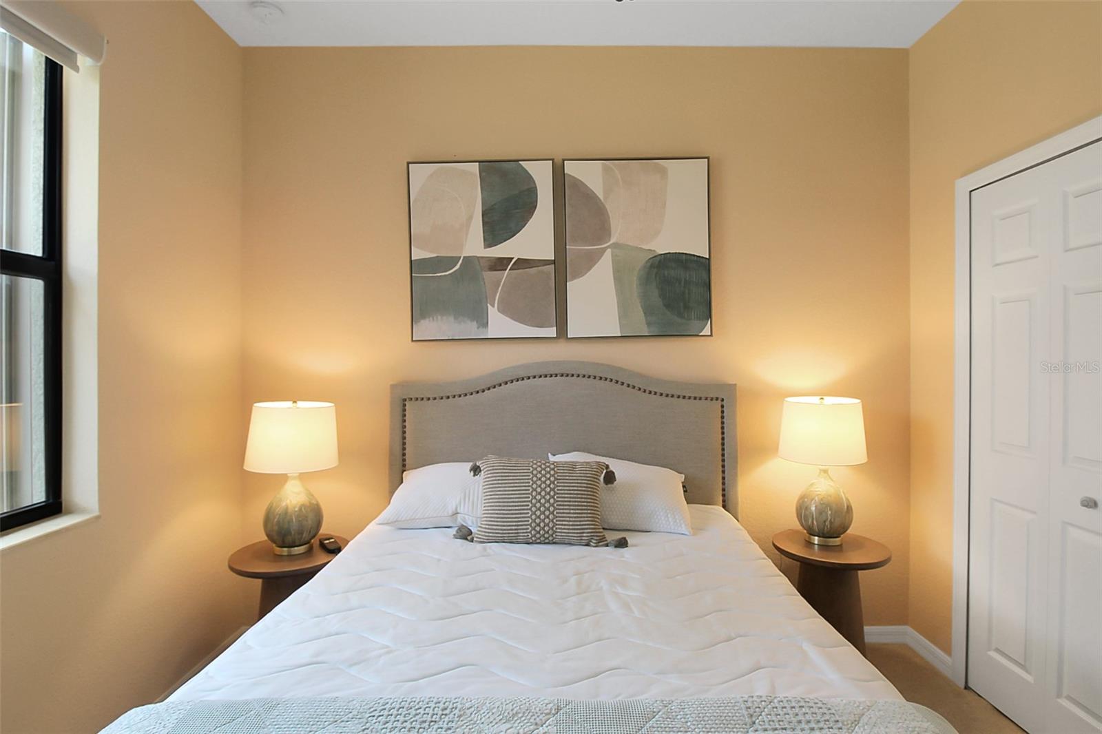 GRAN PARADISO PH 1 - Residential Lease
