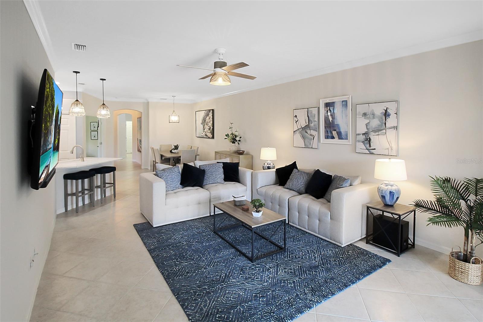 GRAN PARADISO PH 1 - Residential Lease