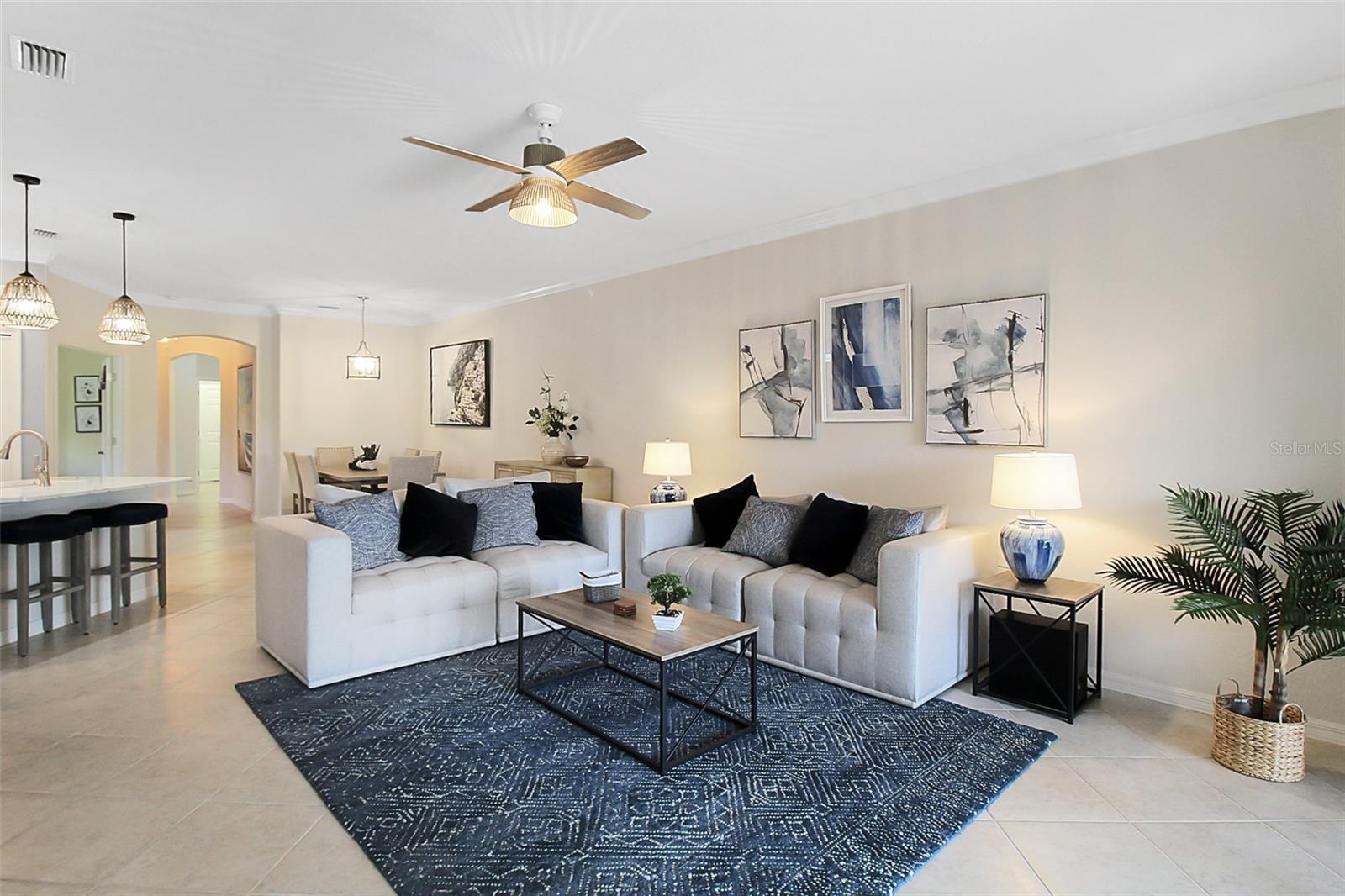 GRAN PARADISO PH 1 - Residential Lease