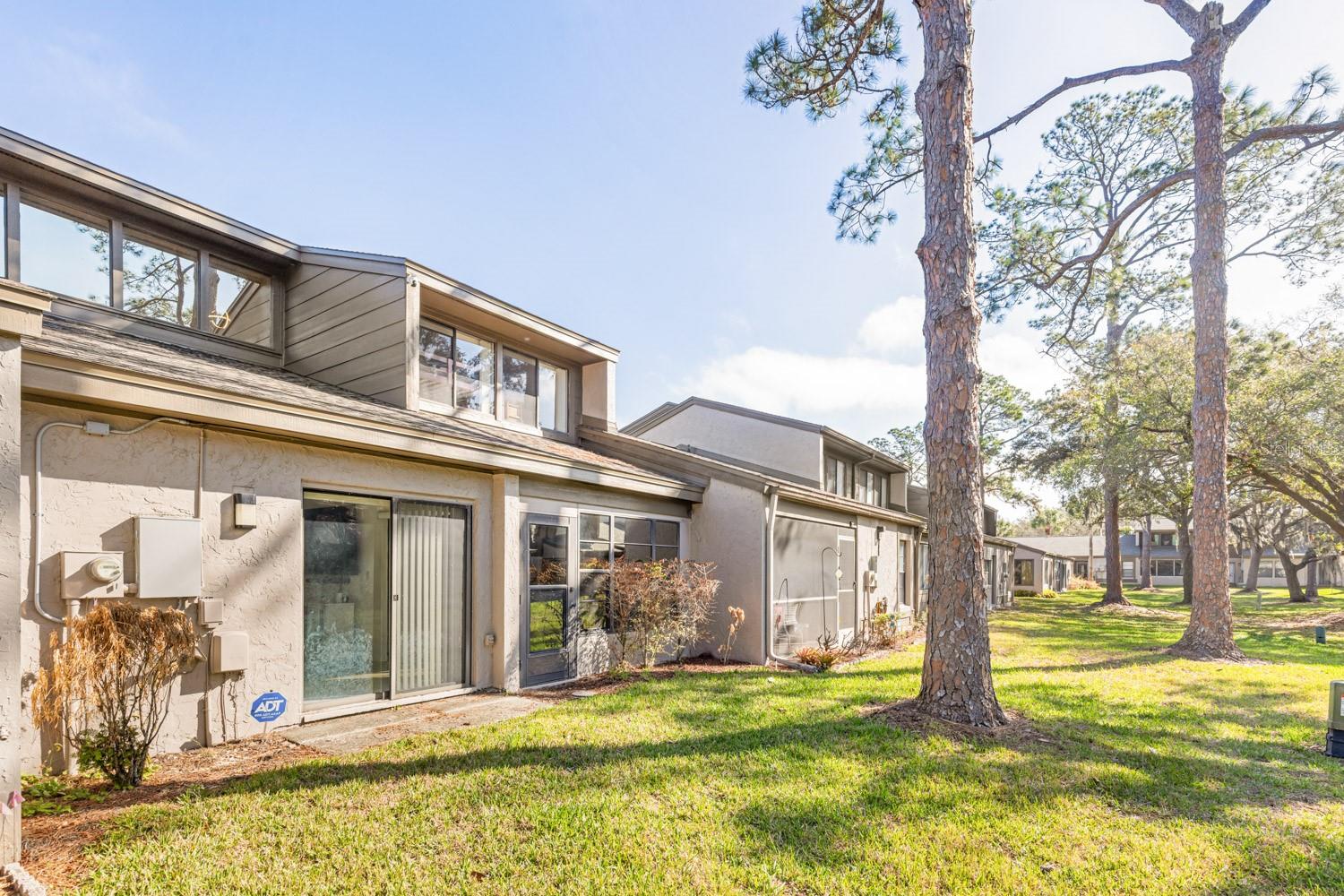 LAKE OF THE WOODS SEC 05 TWNHS - Residential