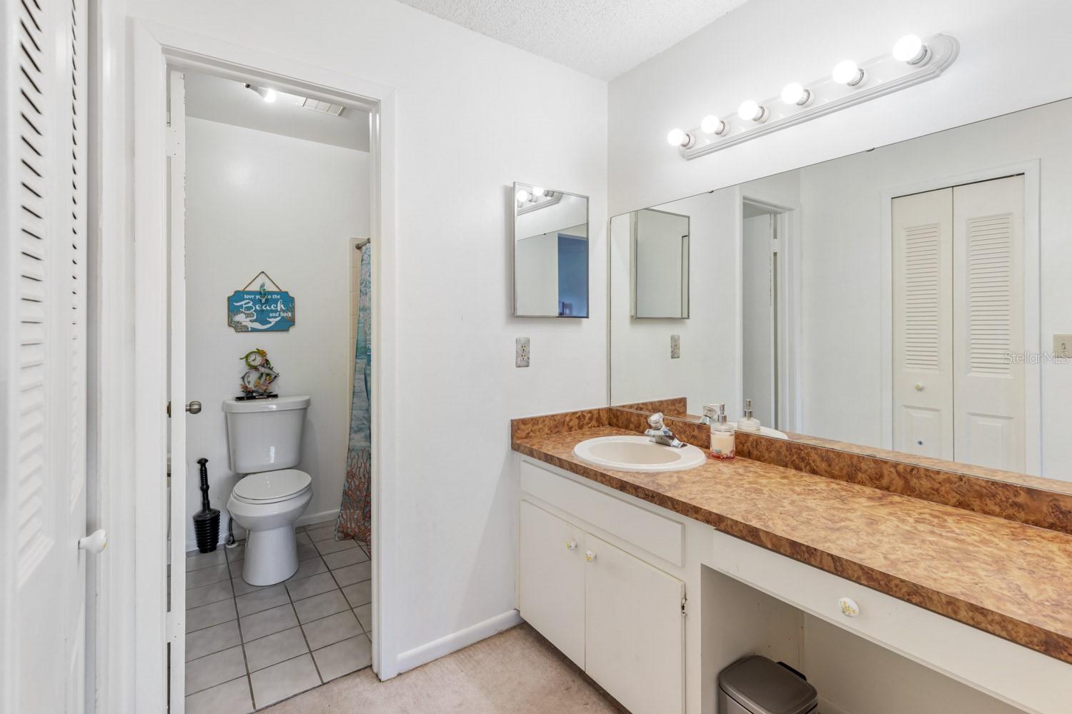 LAKE OF THE WOODS SEC 05 TWNHS - Residential