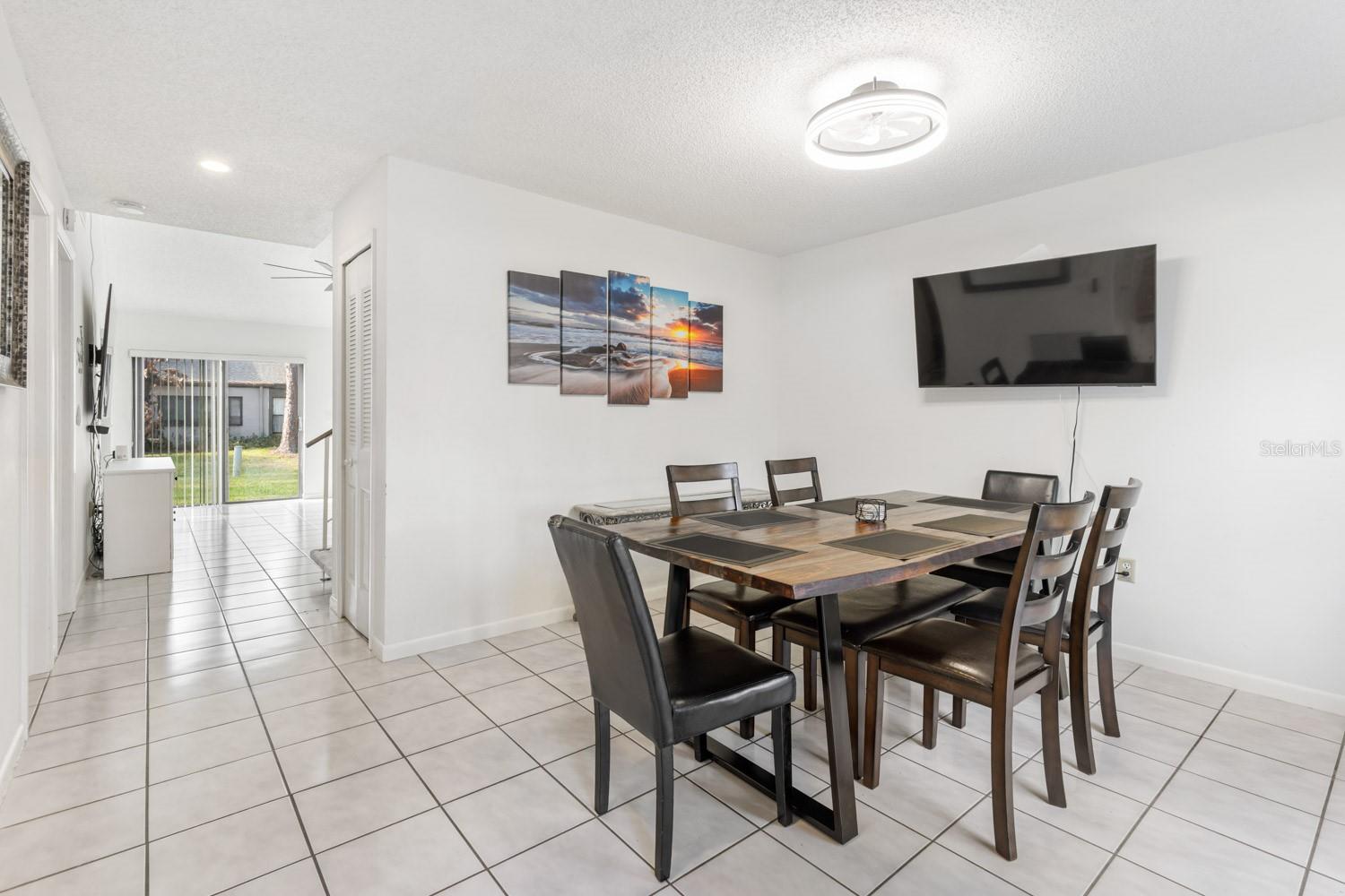 LAKE OF THE WOODS SEC 05 TWNHS - Residential