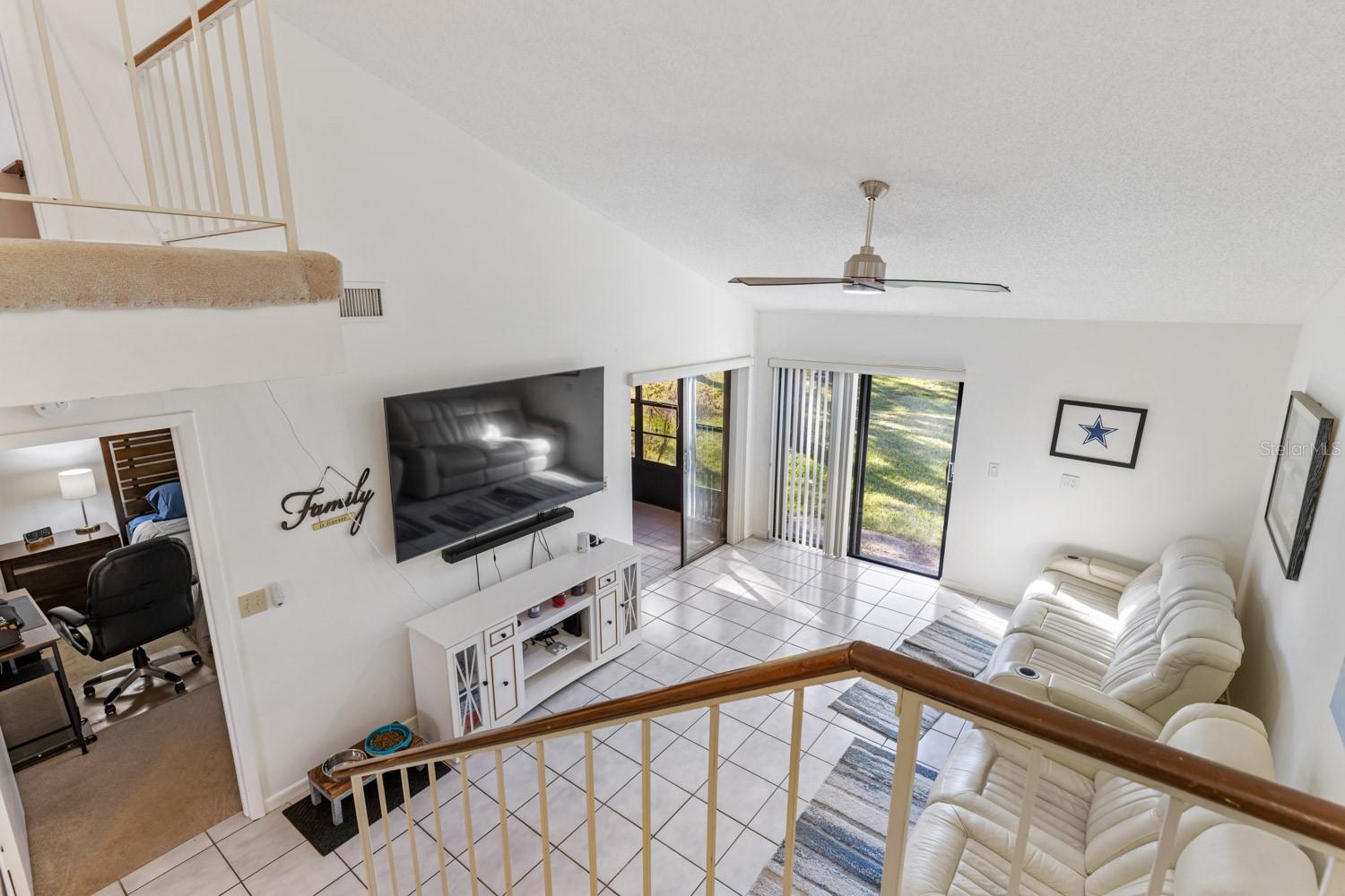 LAKE OF THE WOODS SEC 05 TWNHS - Residential