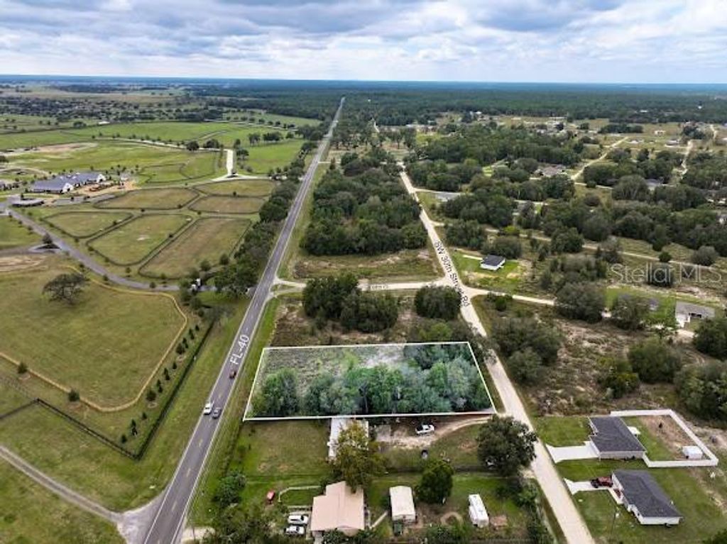 Photo of W Highway 40, Dunnellon, FL 34432 (MLS # A4670553)