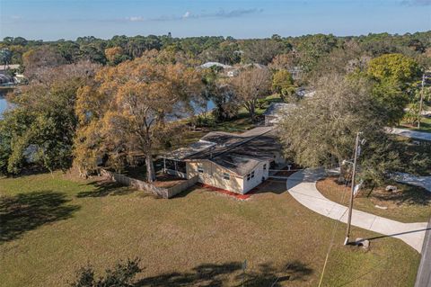 7903 LAKELAND BLVD FORT PIERCE FL 34951