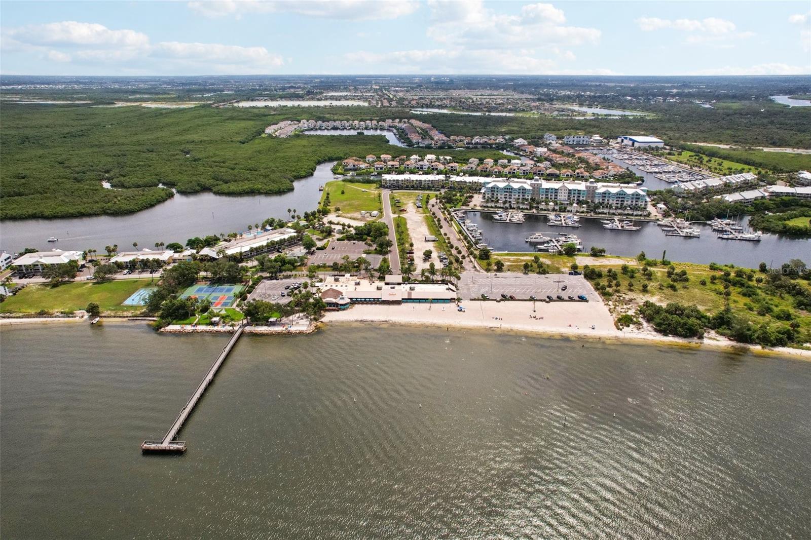 ISLAND RESORT AT MARINERS CLUB - Residential