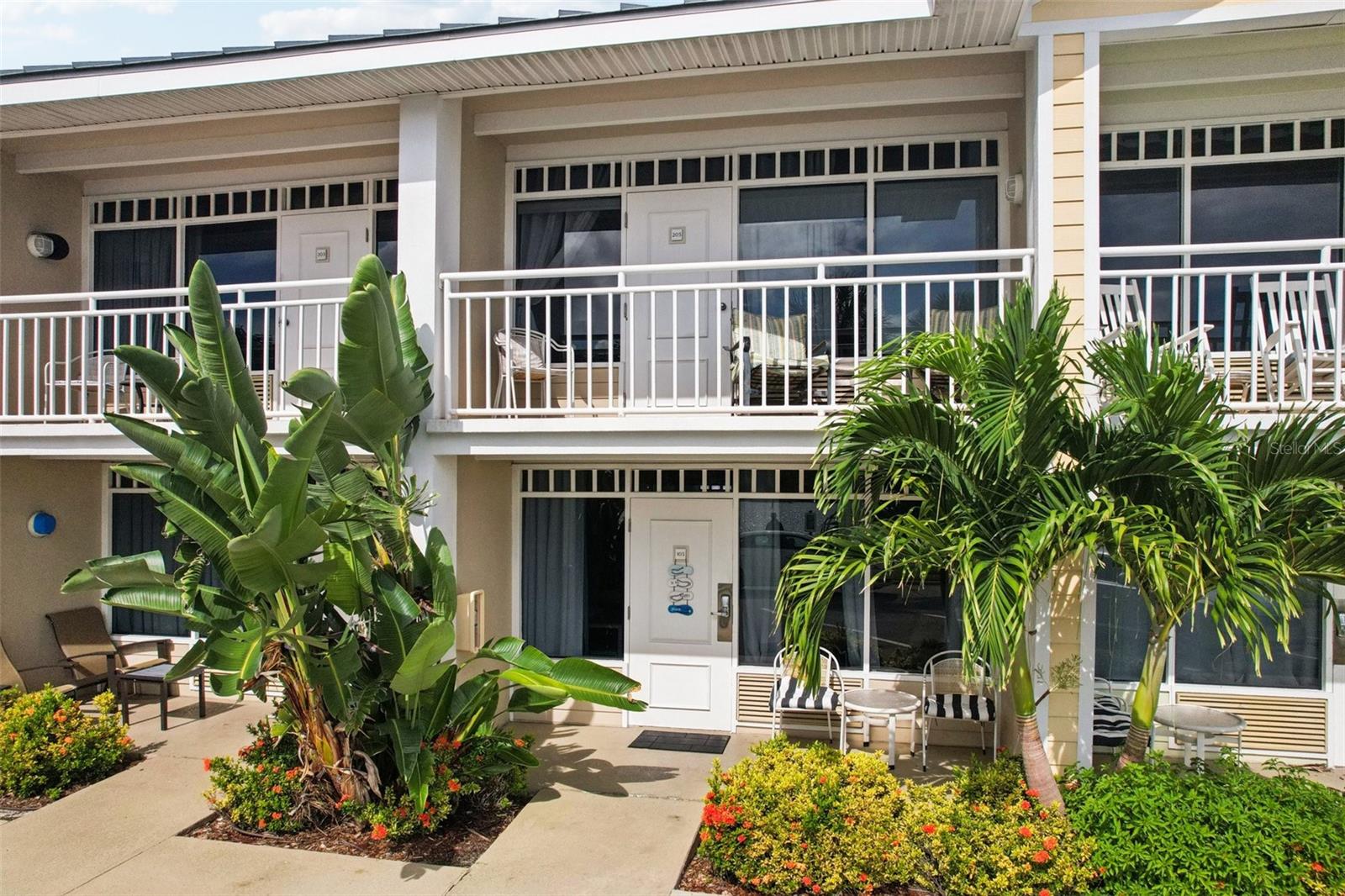 ISLAND RESORT AT MARINERS CLUB - Residential