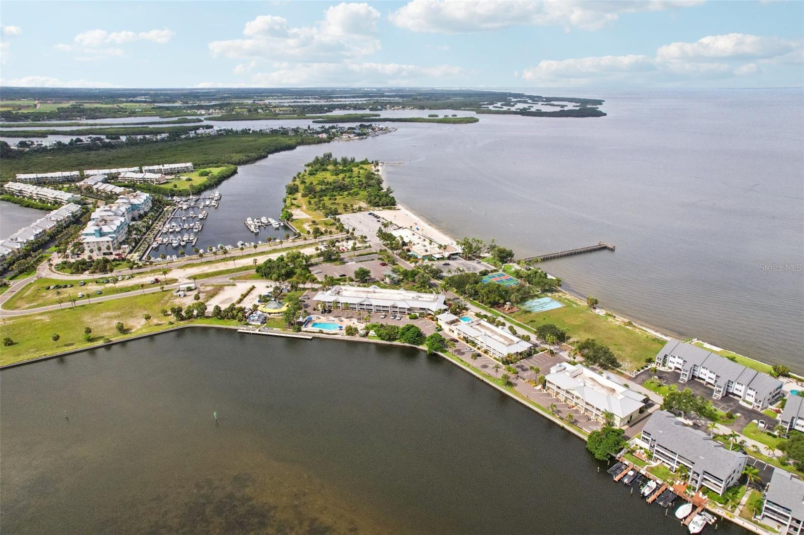 ISLAND RESORT AT MARINERS CLUB - Residential