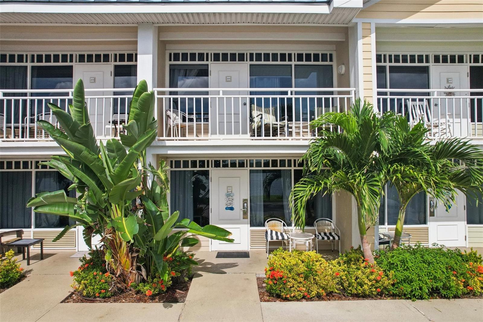 ISLAND RESORT AT MARINERS CLUB - Residential