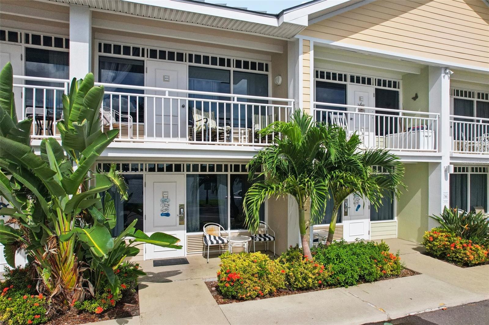 ISLAND RESORT AT MARINERS CLUB - Residential