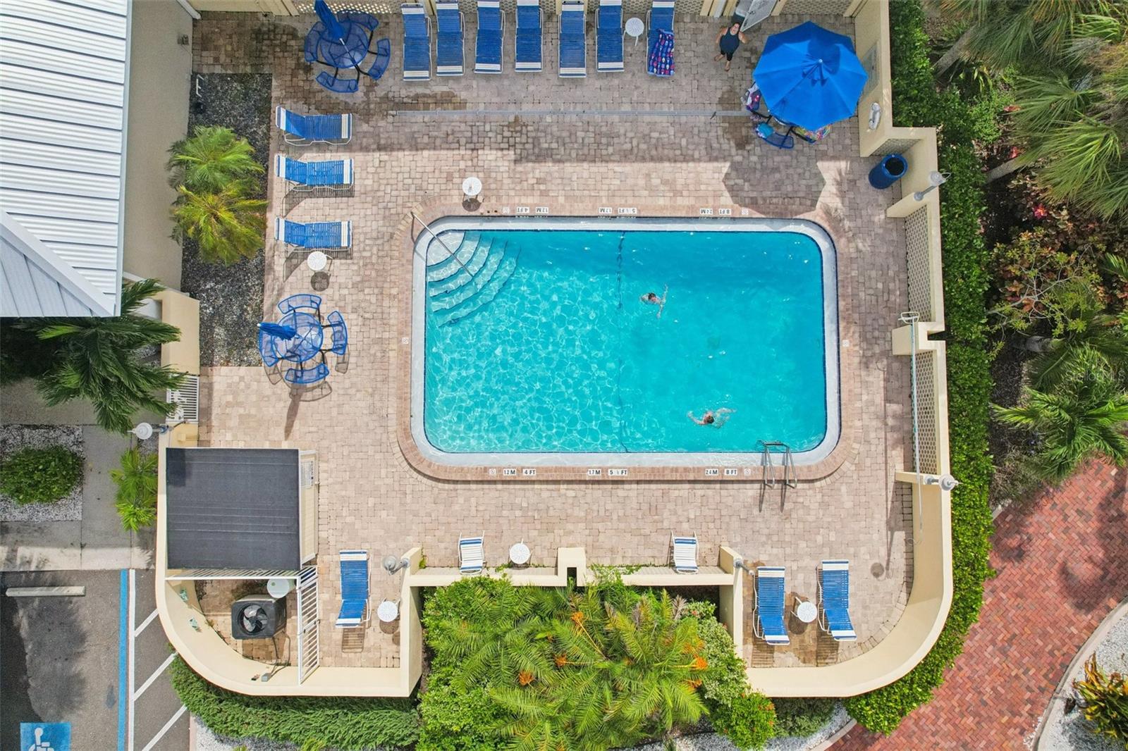 ISLAND RESORT AT MARINERS CLUB - Residential