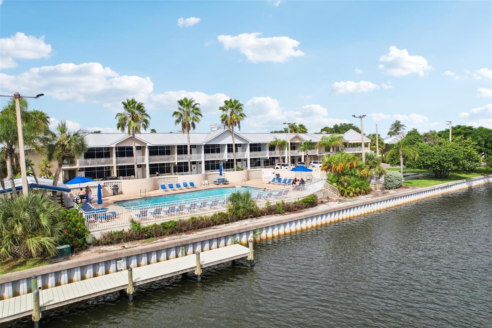 ISLAND RESORT AT MARINERS CLUB - Residential