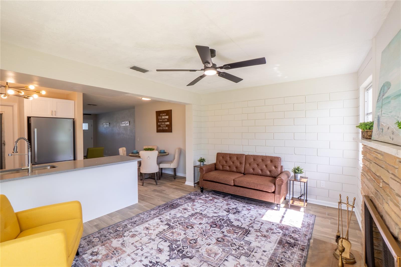 ORMOND BEACH ESTATES - Residential