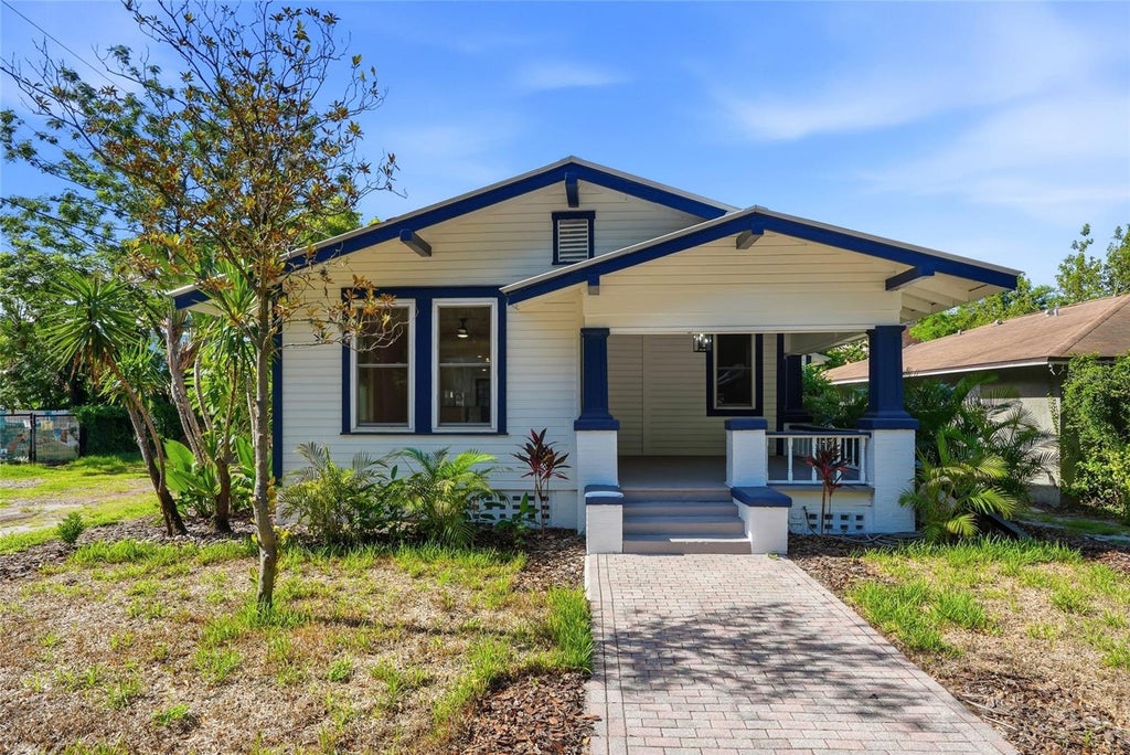 Photo of 511 E Frances Avenue, Tampa, FL 33602 (MLS # TB8546693)