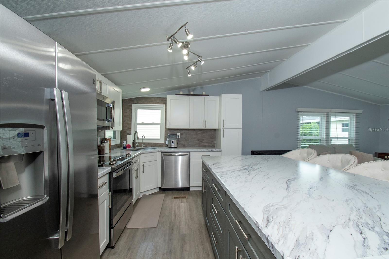 TIMBER LAKE ESTATES - Residential