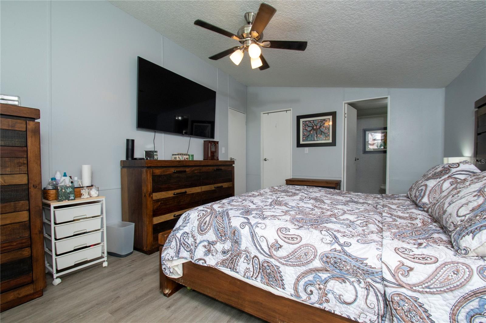 TIMBER LAKE ESTATES - Residential