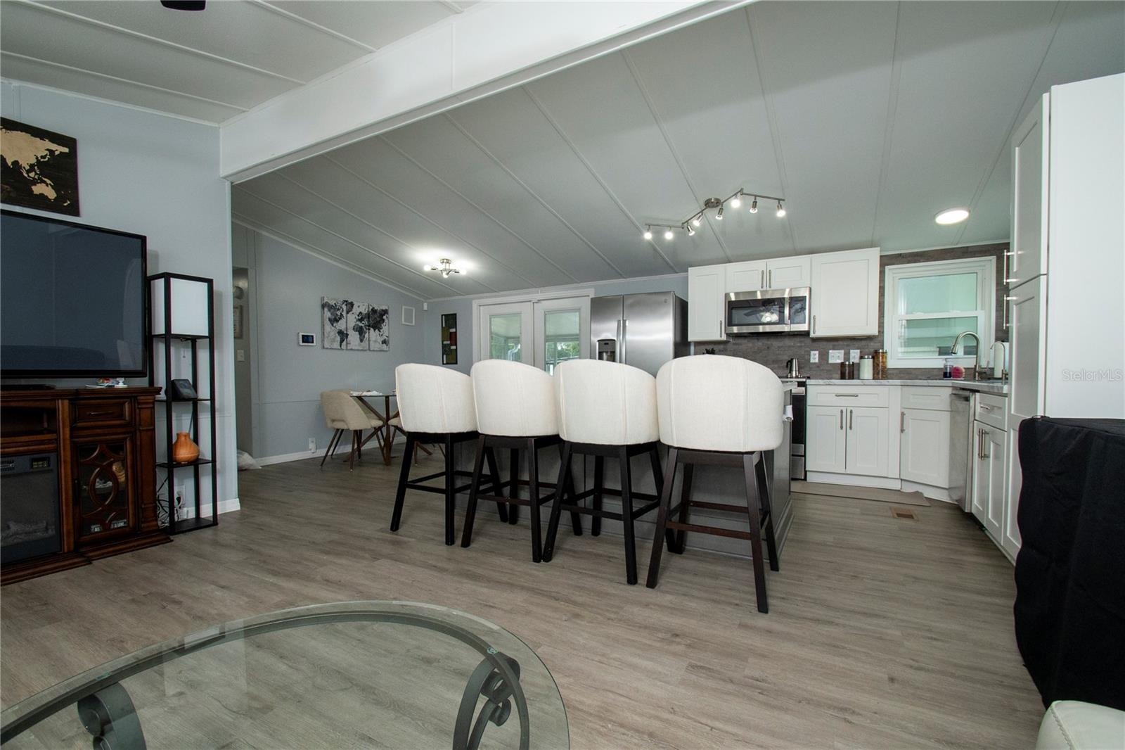 TIMBER LAKE ESTATES - Residential