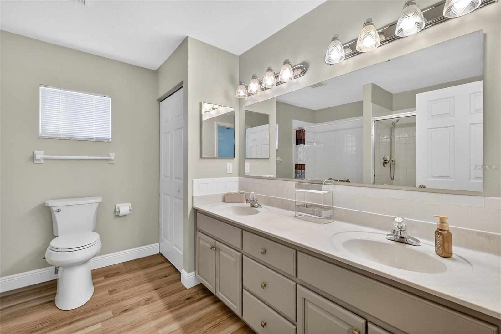 SPRUCE CREEK GOLF AND COUNRTY CLUB CANDLESTONE - Residential