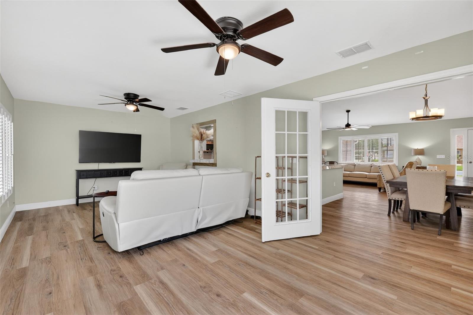 SPRUCE CREEK GOLF AND COUNRTY CLUB CANDLESTONE - Residential