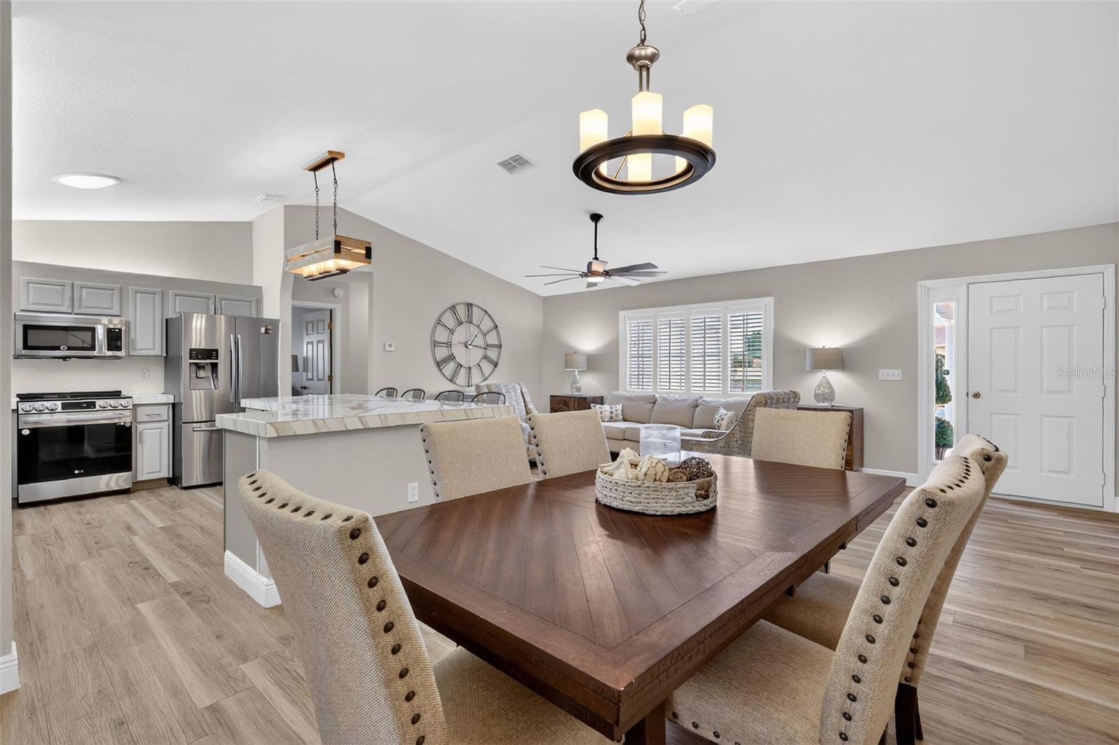 SPRUCE CREEK GOLF AND COUNRTY CLUB CANDLESTONE - Residential