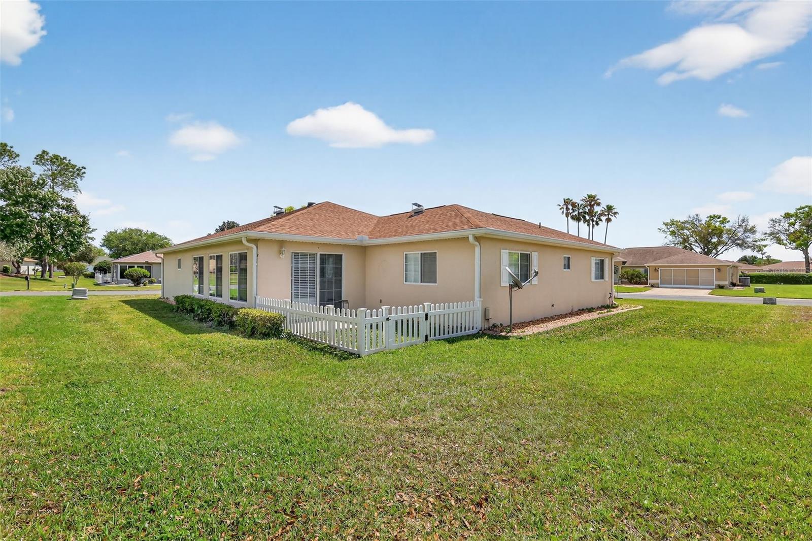 SPRUCE CREEK GOLF AND COUNRTY CLUB CANDLESTONE - Residential