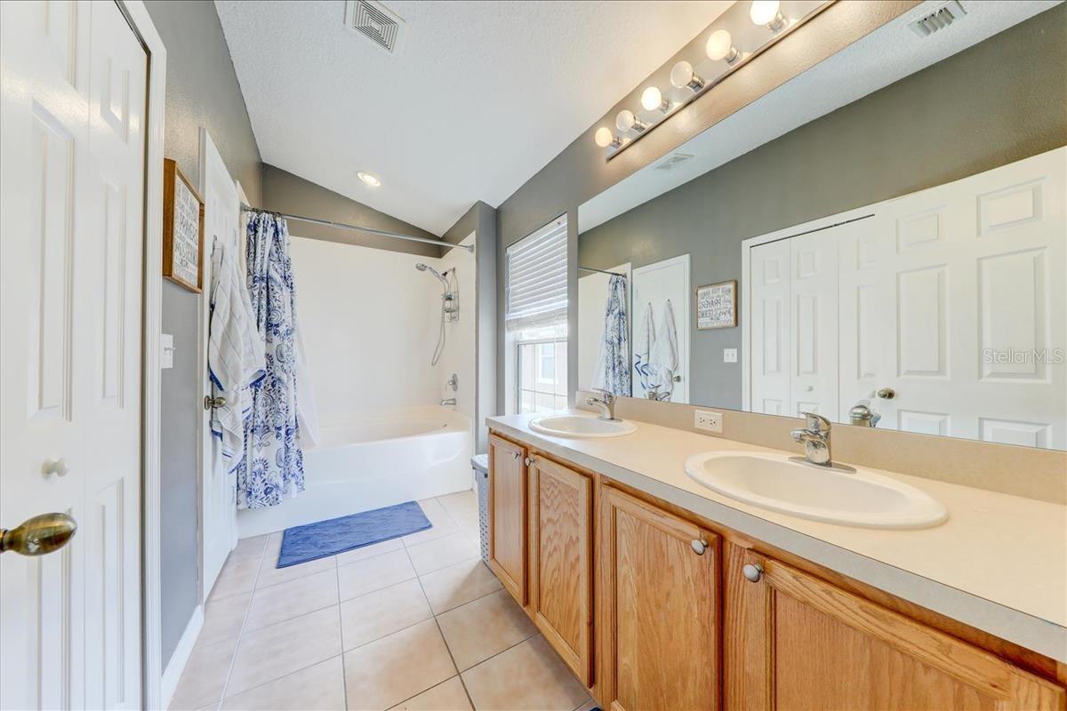 BAY BREEZE COVE - Residential