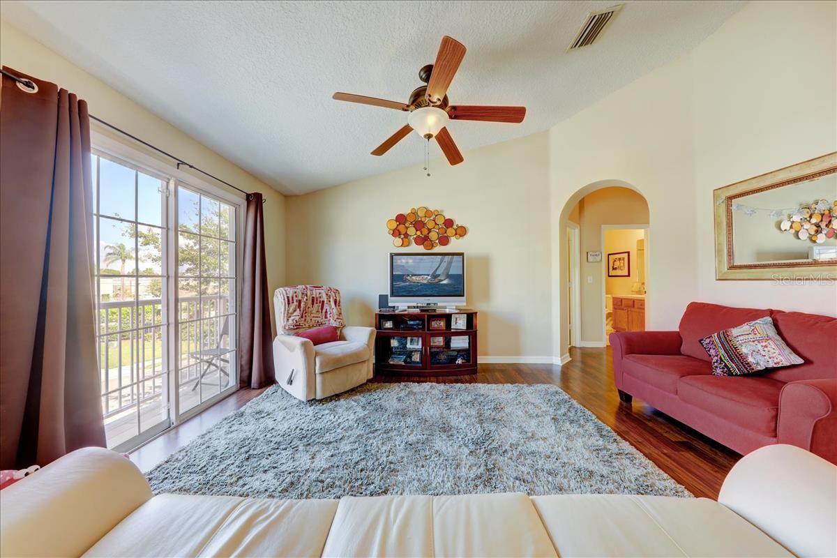 BAY BREEZE COVE - Residential